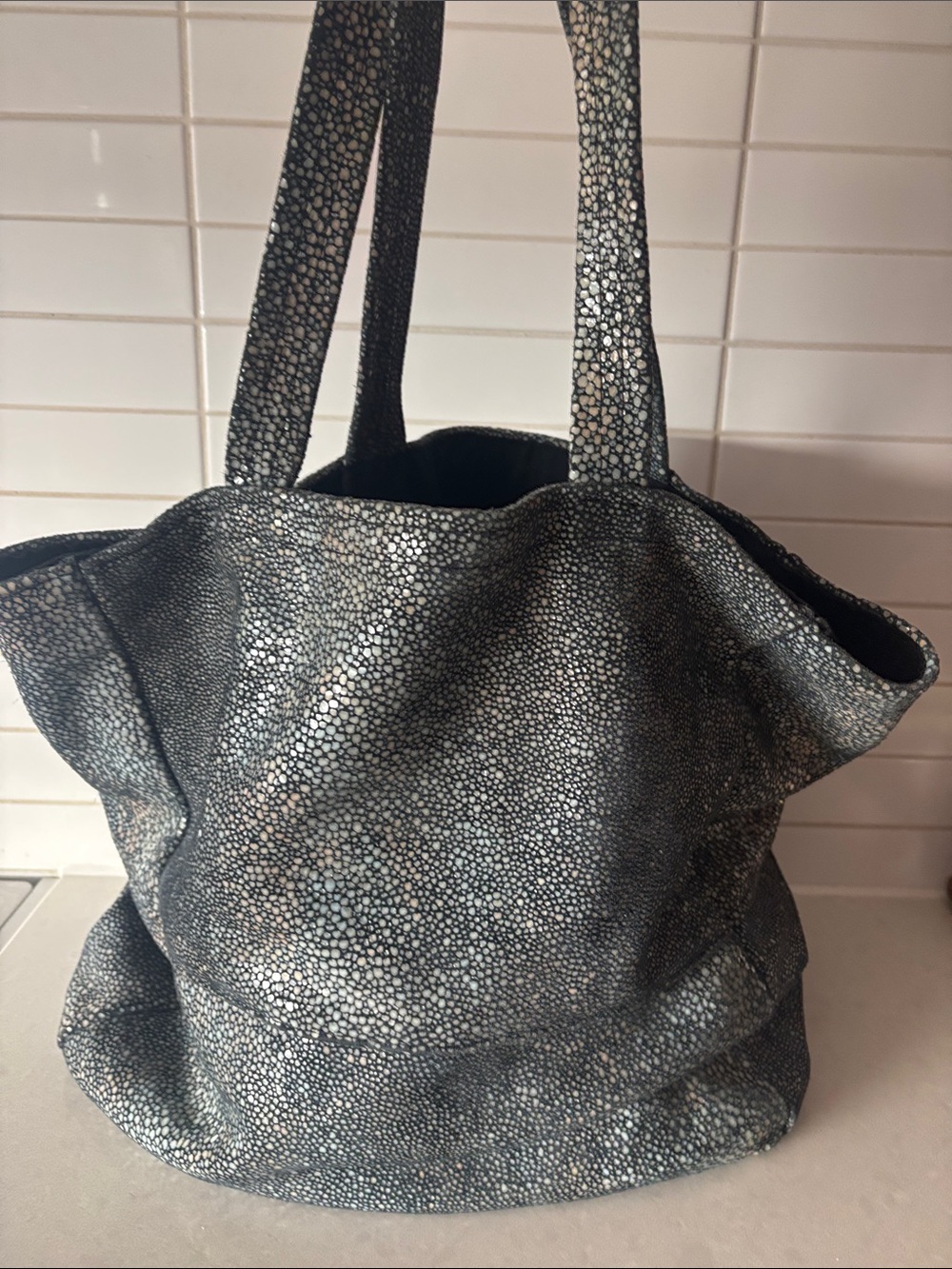 ♠️5/$25♠️Handmade Genuine Canadian Leather Metallic Speckled Overnight Tote